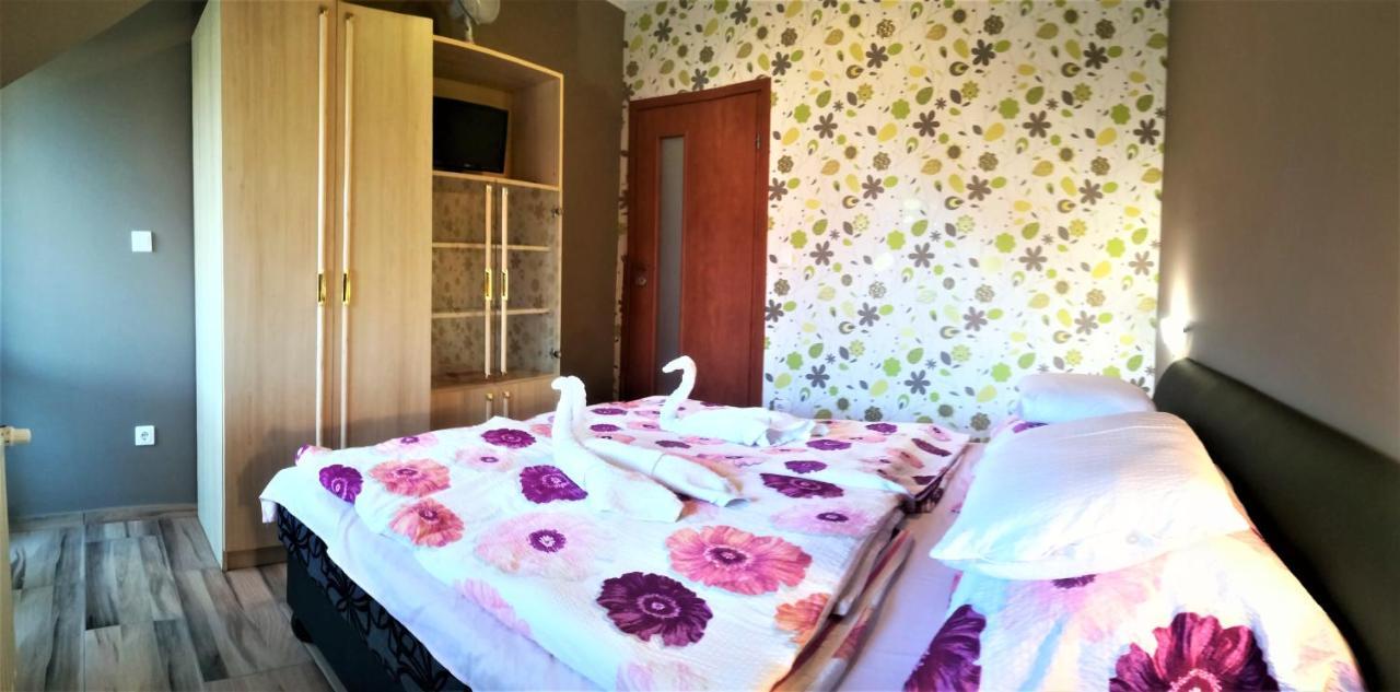 Fortuna Apartman Hajdúszoboszló Eksteriør billede